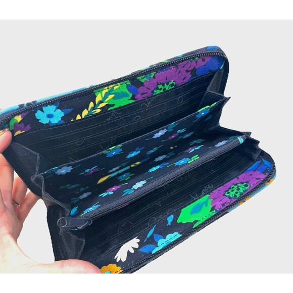 Vera Bradley Wallet Zip Around Quilted Cotton Blue Floral Organizer - Picture 6 of 8